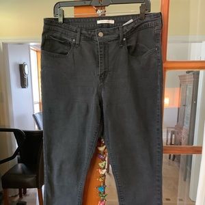 Levi 721 high rise black jeans